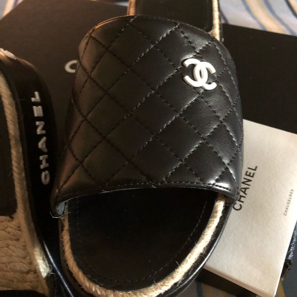 CHANEL 💯 AUTHENTIC - Picture 4 of 6